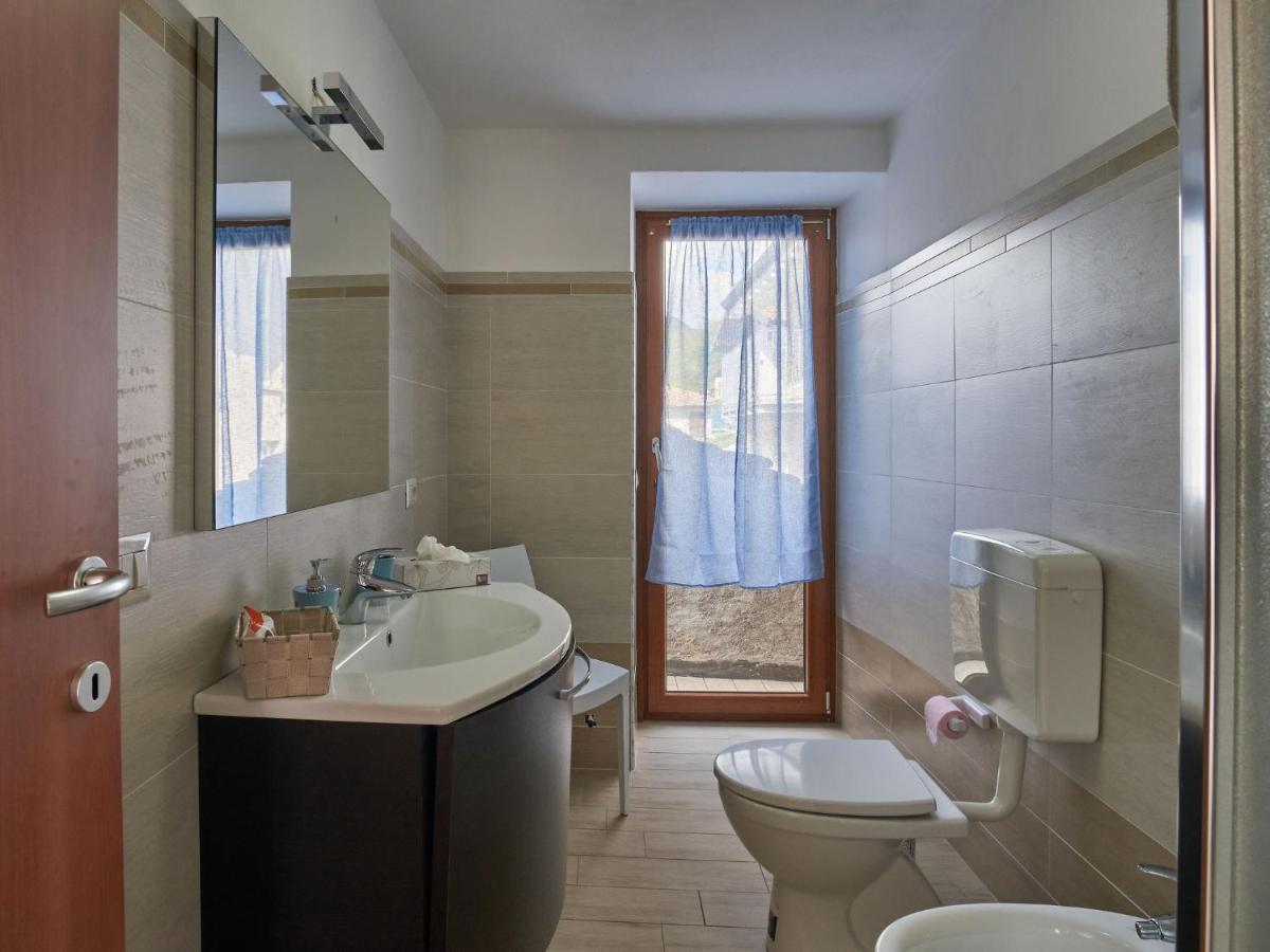 Apartment Rustico Maria - Dma390 By Interhome Vercana Exterior photo